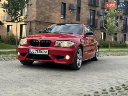 Червоний БМВ 1 Серія, об'ємом двигуна 2 л та пробігом 208 тис. км за 6500 $, фото 1 на Automoto.ua