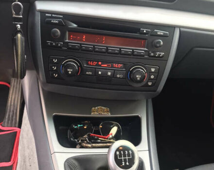 БМВ 1 Серия, объемом двигателя 1.6 л и пробегом 307 тыс. км за 4800 $, фото 5 на Automoto.ua