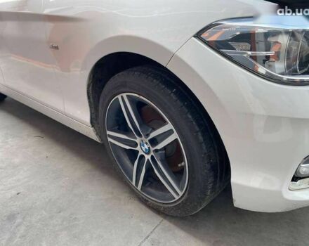 БМВ 1 Серія, об'ємом двигуна 2 л та пробігом 108 тис. км за 10900 $, фото 5 на Automoto.ua