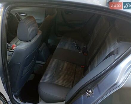 Серый БМВ 1 Серия, объемом двигателя 2 л и пробегом 300 тыс. км за 6999 $, фото 12 на Automoto.ua