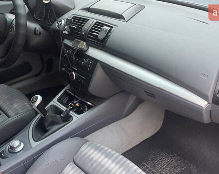 Серый БМВ 1 Серия, объемом двигателя 2 л и пробегом 283 тыс. км за 6300 $, фото 11 на Automoto.ua