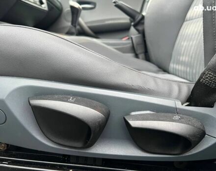 Сірий БМВ 1 Серія, об'ємом двигуна 2 л та пробігом 293 тис. км за 5390 $, фото 18 на Automoto.ua