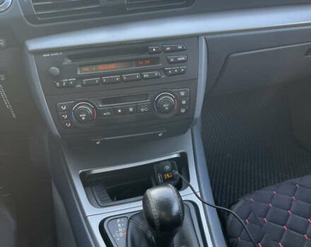 Серый БМВ 1 Серия, объемом двигателя 2 л и пробегом 241 тыс. км за 6000 $, фото 29 на Automoto.ua