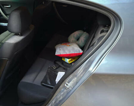 БМВ 1 Серия 2005 в Новояворовск на Automoto.ua Серый БМВ 1 Серия, объемом двигателя 1.6 л и пробегом 278 тыс. км за 5699 $, фото 4 на Automoto.ua