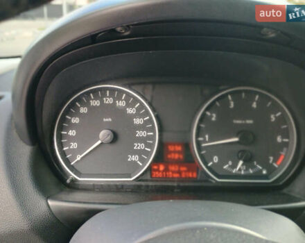 Серый БМВ 1 Серия, объемом двигателя 1.6 л и пробегом 350 тыс. км за 5300 $, фото 7 на Automoto.ua