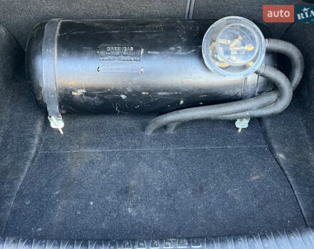 Серый БМВ 1 Серия, объемом двигателя 2 л и пробегом 241 тыс. км за 6000 $, фото 27 на Automoto.ua