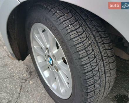 Серый БМВ 1 Серия, объемом двигателя 1.6 л и пробегом 350 тыс. км за 5300 $, фото 5 на Automoto.ua