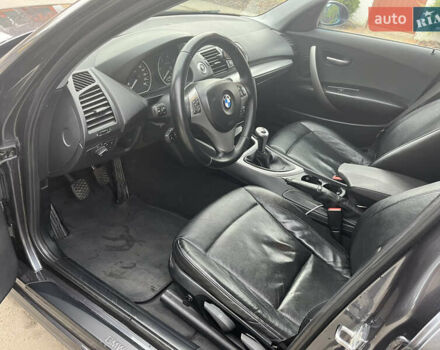 Серый БМВ 1 Серия, объемом двигателя 2 л и пробегом 260 тыс. км за 5700 $, фото 6 на Automoto.ua