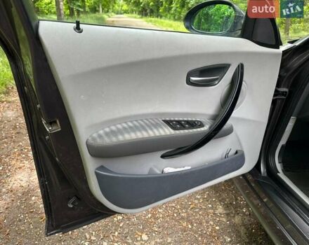 БМВ 1 Серия 2005 в Одессе на Automoto.ua Серый БМВ 1 Серия, объемом двигателя 2 л и пробегом 220 тыс. км за 5500 $, фото 7 на Automoto.ua