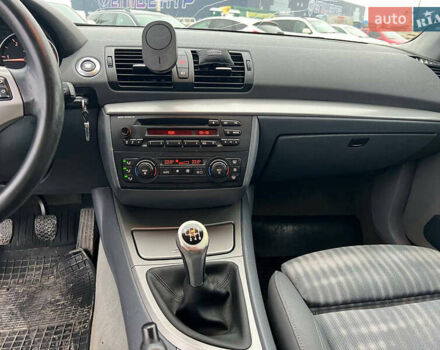 Сірий БМВ 1 Серія, об'ємом двигуна 2 л та пробігом 293 тис. км за 5390 $, фото 26 на Automoto.ua