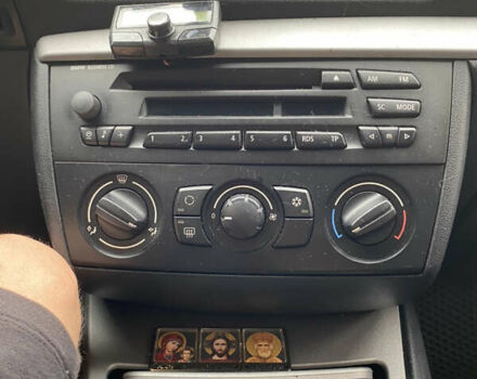 Серый БМВ 1 Серия, объемом двигателя 1.6 л и пробегом 252 тыс. км за 6800 $, фото 8 на Automoto.ua