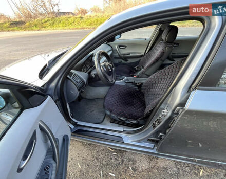 Серый БМВ 1 Серия, объемом двигателя 2 л и пробегом 241 тыс. км за 6000 $, фото 14 на Automoto.ua