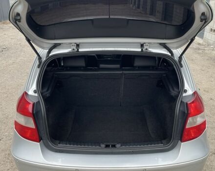 Серый БМВ 1 Серия, объемом двигателя 2 л и пробегом 240 тыс. км за 5800 $, фото 7 на Automoto.ua