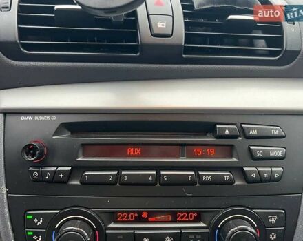 Сірий БМВ 1 Серія, об'ємом двигуна 2 л та пробігом 293 тис. км за 5390 $, фото 27 на Automoto.ua