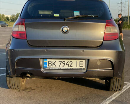 Серый БМВ 1 Серия, объемом двигателя 2 л и пробегом 250 тыс. км за 6200 $, фото 3 на Automoto.ua