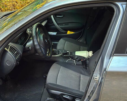 БМВ 1 Серия 2005 в Новояворовск на Automoto.ua Серый БМВ 1 Серия, объемом двигателя 1.6 л и пробегом 278 тыс. км за 5699 $, фото 3 на Automoto.ua