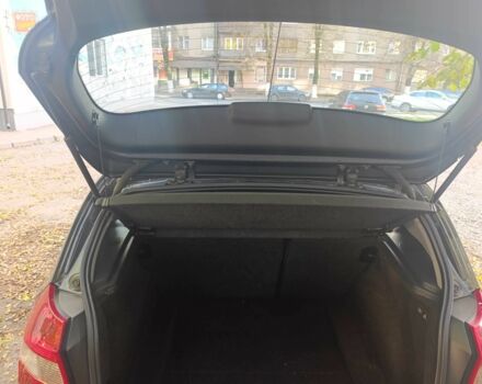 Сірий БМВ 1 Серія, об'ємом двигуна 2 л та пробігом 257 тис. км за 5000 $, фото 8 на Automoto.ua