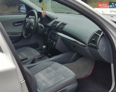 Серый БМВ 1 Серия, объемом двигателя 2 л и пробегом 192 тыс. км за 6500 $, фото 14 на Automoto.ua