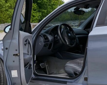 Серый БМВ 1 Серия, объемом двигателя 2 л и пробегом 194 тыс. км за 8200 $, фото 8 на Automoto.ua