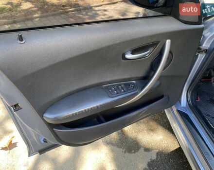 Серый БМВ 1 Серия, объемом двигателя 2 л и пробегом 280 тыс. км за 7000 $, фото 8 на Automoto.ua