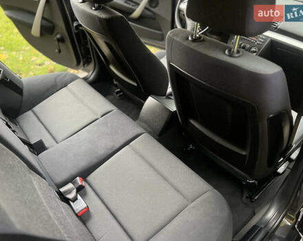 Серый БМВ 1 Серия, объемом двигателя 2 л и пробегом 204 тыс. км за 7000 $, фото 29 на Automoto.ua