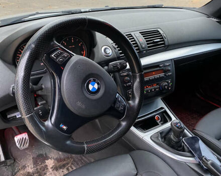 Серый БМВ 1 Серия, объемом двигателя 2 л и пробегом 414 тыс. км за 4800 $, фото 10 на Automoto.ua