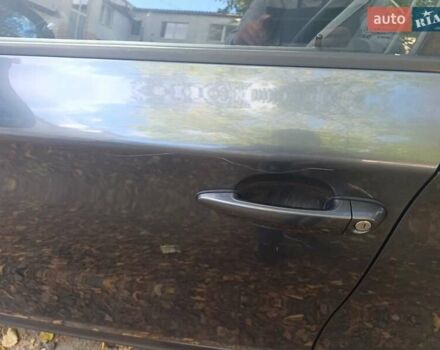 Сірий БМВ 1 Серія, об'ємом двигуна 2 л та пробігом 257 тис. км за 5000 $, фото 5 на Automoto.ua