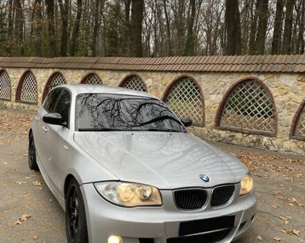 Серый БМВ 1 Серия, объемом двигателя 2 л и пробегом 414 тыс. км за 4800 $, фото 6 на Automoto.ua