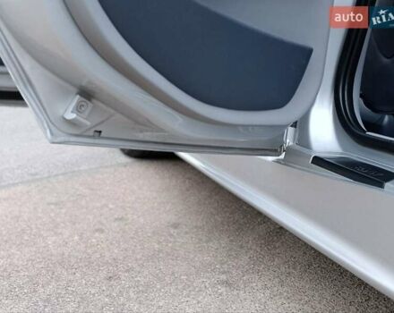 Серый БМВ 1 Серия, объемом двигателя 2 л и пробегом 190 тыс. км за 6999 $, фото 32 на Automoto.ua