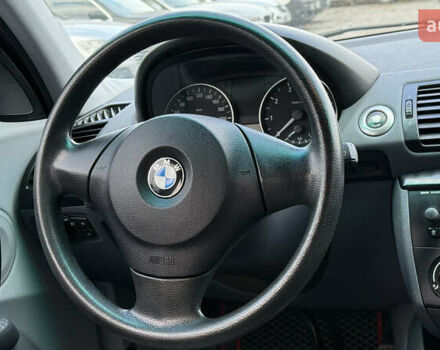 Серый БМВ 1 Серия, объемом двигателя 2 л и пробегом 192 тыс. км за 7000 $, фото 22 на Automoto.ua