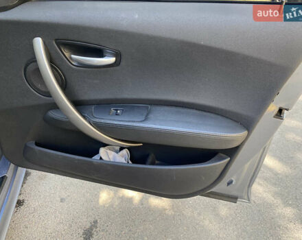 Серый БМВ 1 Серия, объемом двигателя 2 л и пробегом 280 тыс. км за 7000 $, фото 11 на Automoto.ua