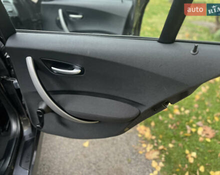 Серый БМВ 1 Серия, объемом двигателя 2 л и пробегом 204 тыс. км за 7000 $, фото 30 на Automoto.ua