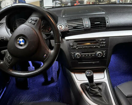 Сірий БМВ 1 Серія, об'ємом двигуна 2 л та пробігом 308 тис. км за 8300 $, фото 10 на Automoto.ua