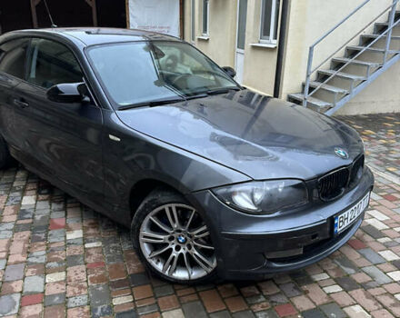 Сірий БМВ 1 Серія, об'ємом двигуна 2 л та пробігом 113 тис. км за 6100 $, фото 5 на Automoto.ua