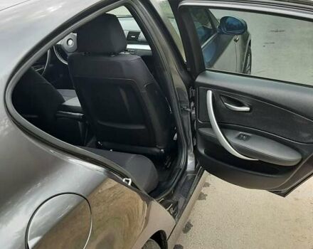 Серый БМВ 1 Серия, объемом двигателя 2 л и пробегом 170 тыс. км за 8000 $, фото 10 на Automoto.ua