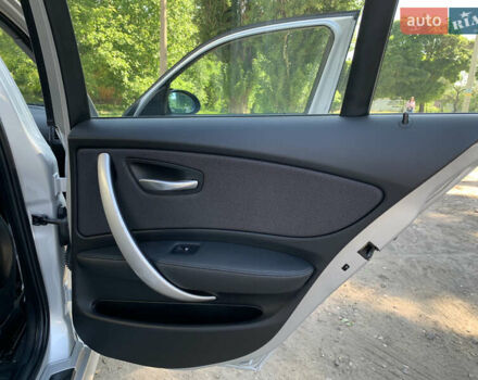 Серый БМВ 1 Серия, объемом двигателя 2 л и пробегом 148 тыс. км за 8500 $, фото 13 на Automoto.ua