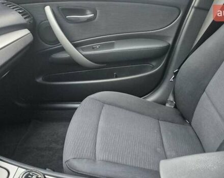 Серый БМВ 1 Серия, объемом двигателя 2 л и пробегом 278 тыс. км за 6500 $, фото 11 на Automoto.ua