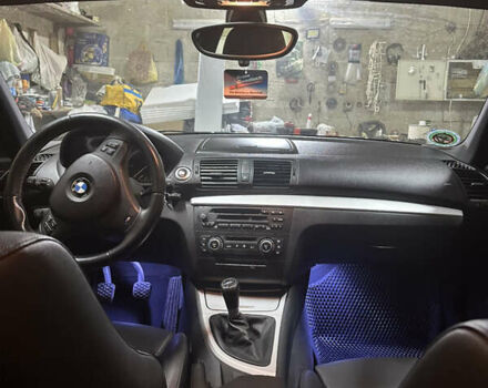 Сірий БМВ 1 Серія, об'ємом двигуна 2 л та пробігом 308 тис. км за 8300 $, фото 6 на Automoto.ua