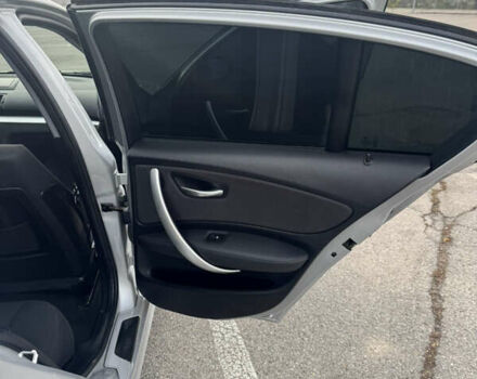 Серый БМВ 1 Серия, объемом двигателя 2 л и пробегом 195 тыс. км за 7800 $, фото 15 на Automoto.ua