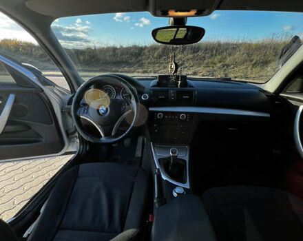 Серый БМВ 1 Серия, объемом двигателя 2 л и пробегом 290 тыс. км за 7800 $, фото 14 на Automoto.ua