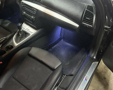 Сірий БМВ 1 Серія, об'ємом двигуна 2 л та пробігом 308 тис. км за 8300 $, фото 5 на Automoto.ua