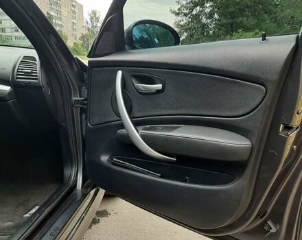 Серый БМВ 1 Серия, объемом двигателя 2 л и пробегом 170 тыс. км за 8000 $, фото 11 на Automoto.ua