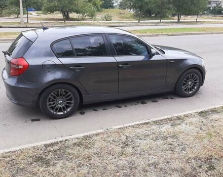 Серый БМВ 1 Серия, объемом двигателя 2 л и пробегом 170 тыс. км за 8000 $, фото 3 на Automoto.ua