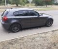 Серый БМВ 1 Серия, объемом двигателя 2 л и пробегом 170 тыс. км за 8000 $, фото 3 на Automoto.ua
