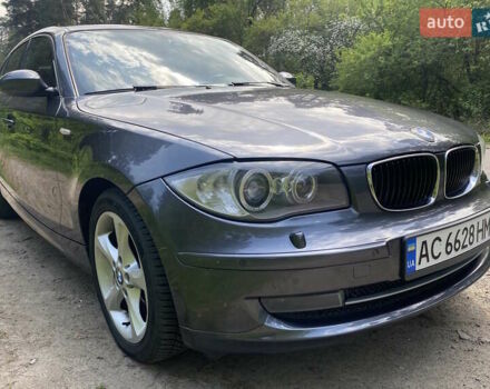 Серый БМВ 1 Серия, объемом двигателя 2 л и пробегом 220 тыс. км за 7250 $, фото 7 на Automoto.ua