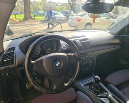 Сірий БМВ 1 Серія, об'ємом двигуна 2 л та пробігом 319 тис. км за 5900 $, фото 6 на Automoto.ua