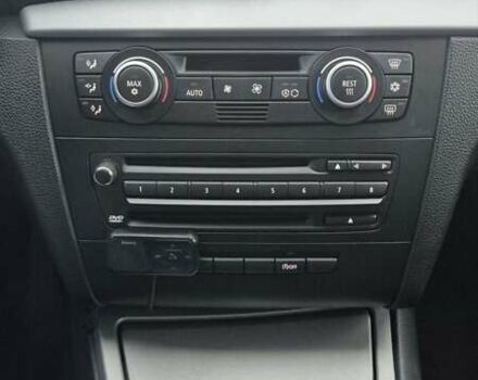 Серый БМВ 1 Серия, объемом двигателя 2 л и пробегом 278 тыс. км за 6500 $, фото 12 на Automoto.ua