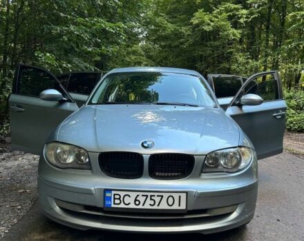 Серый БМВ 1 Серия, объемом двигателя 2 л и пробегом 329 тыс. км за 6850 $, фото 3 на Automoto.ua