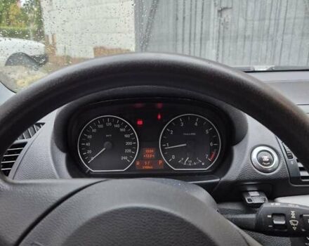 Серый БМВ 1 Серия, объемом двигателя 2 л и пробегом 194 тыс. км за 7000 $, фото 7 на Automoto.ua