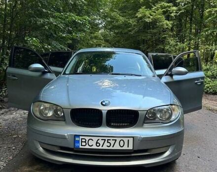 Серый БМВ 1 Серия, объемом двигателя 2 л и пробегом 329 тыс. км за 6850 $, фото 2 на Automoto.ua